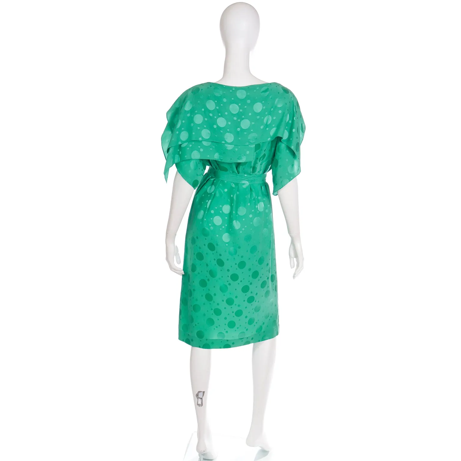 1970s Green Silk Tonal Dot Print Dress w Tiered Sleeves & Sash Belt