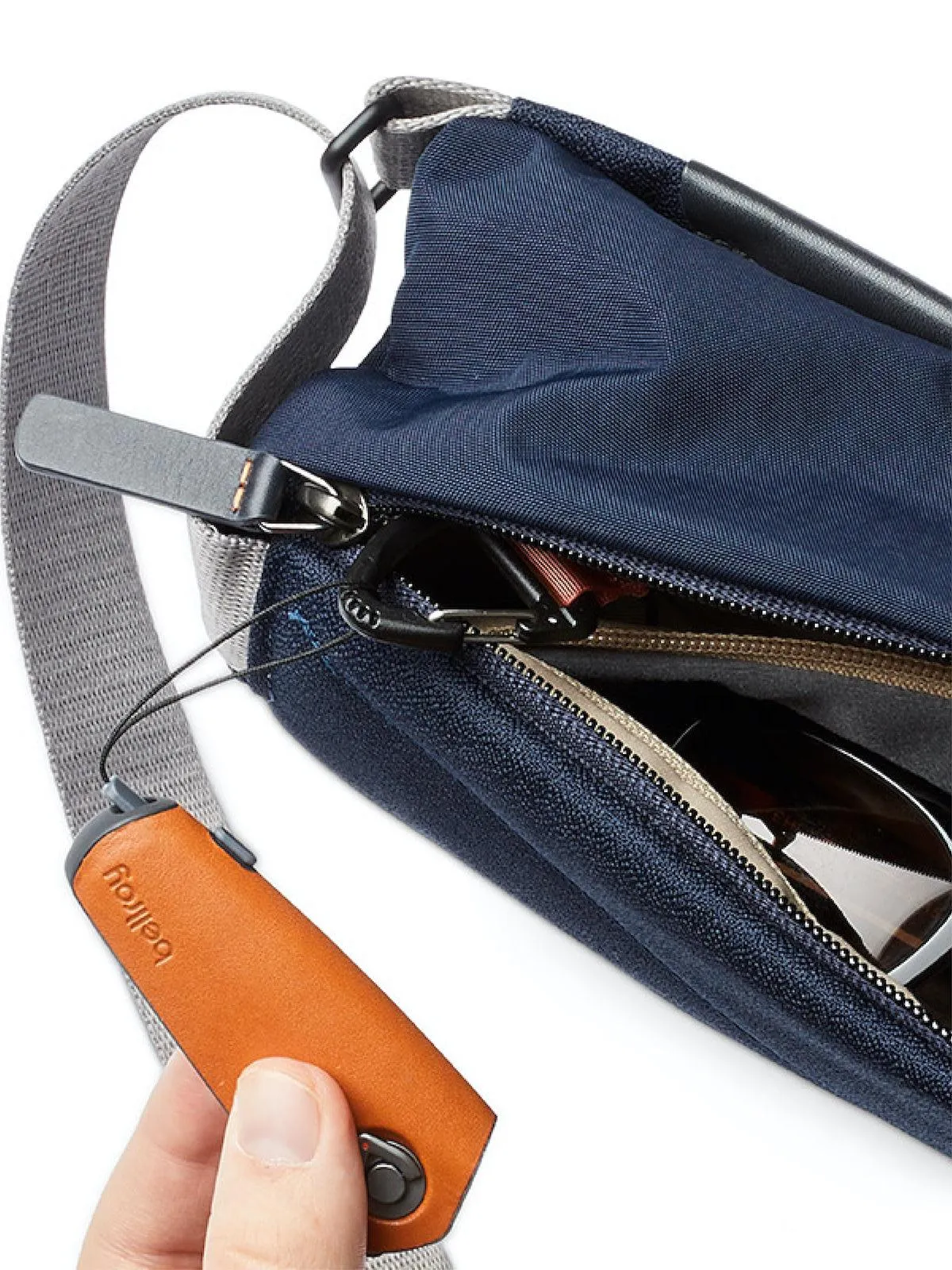 Bellroy Sling Bag Mini Navy