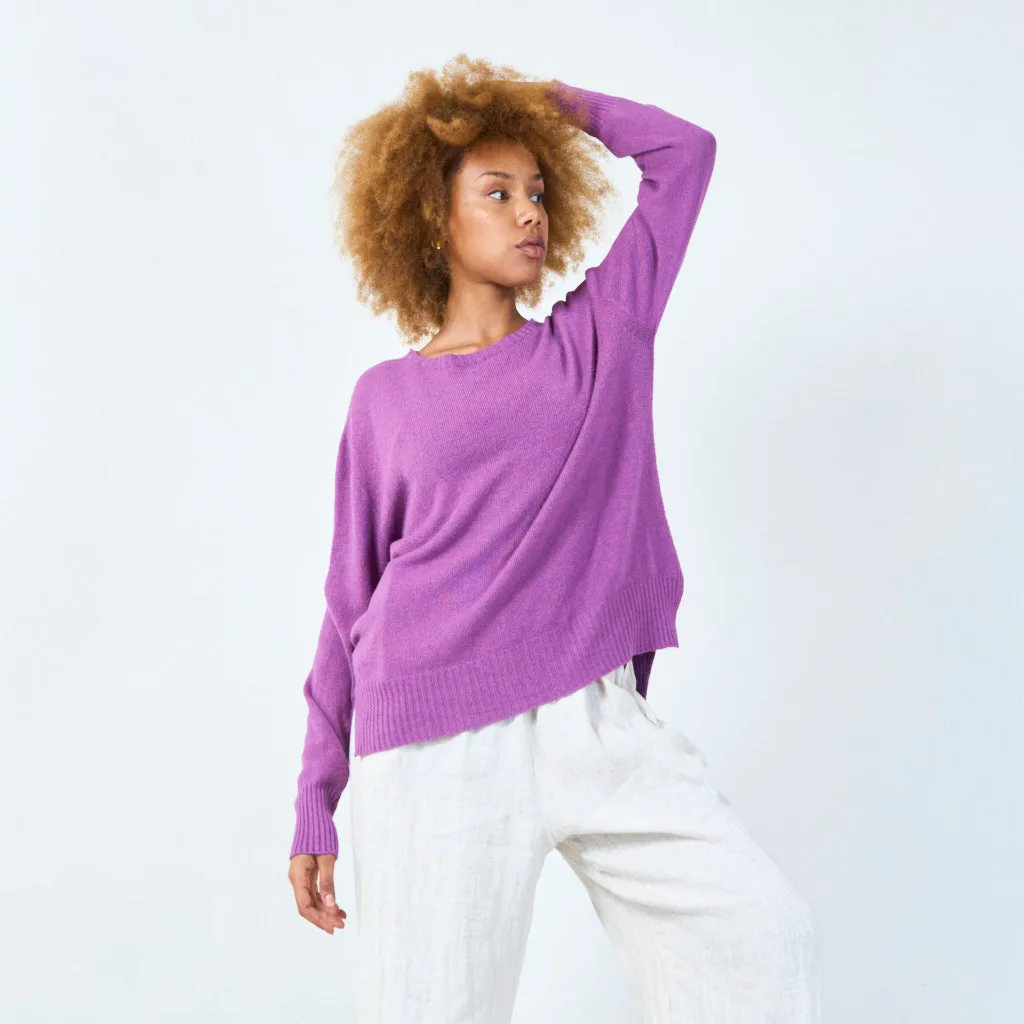 Classic knit sweater with ribbed hem wholesale