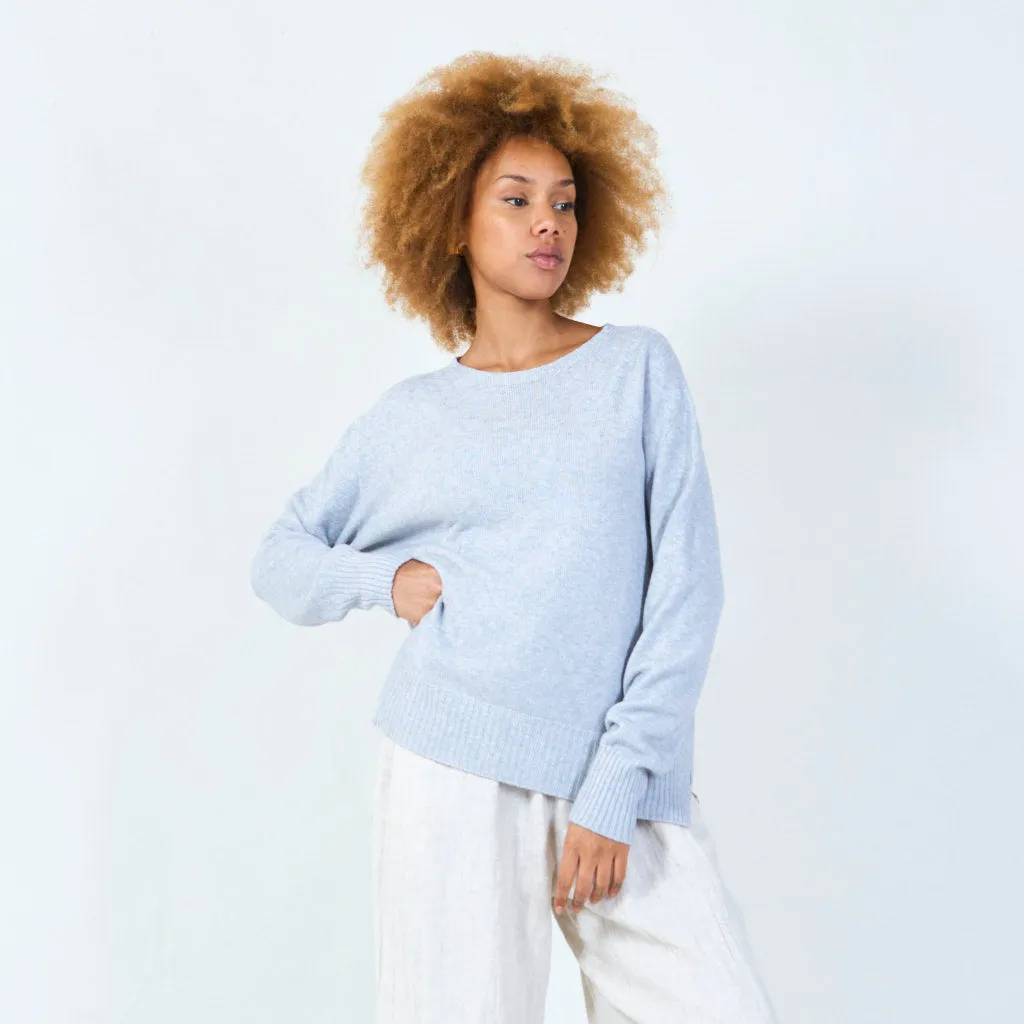 Classic knit sweater with ribbed hem wholesale