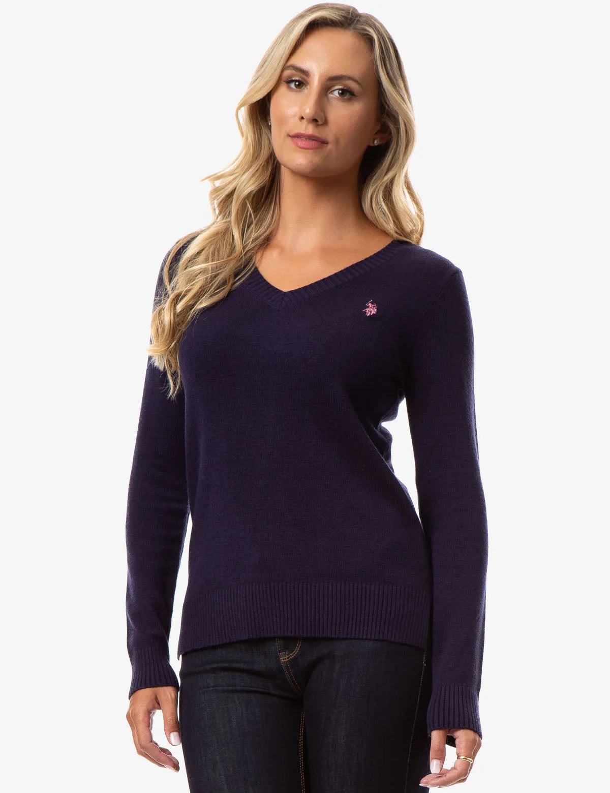 CLASSIC V-NECK SWEATER