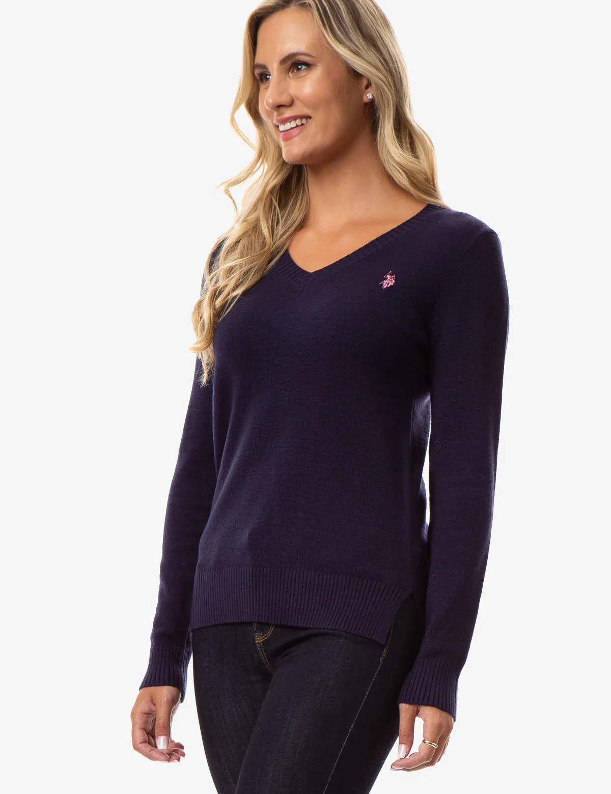 CLASSIC V-NECK SWEATER