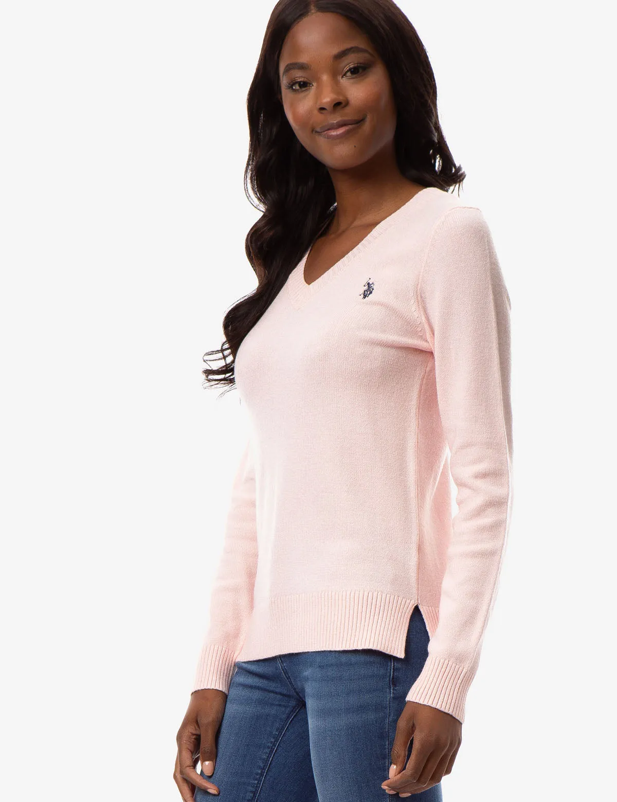 CLASSIC V-NECK SWEATER