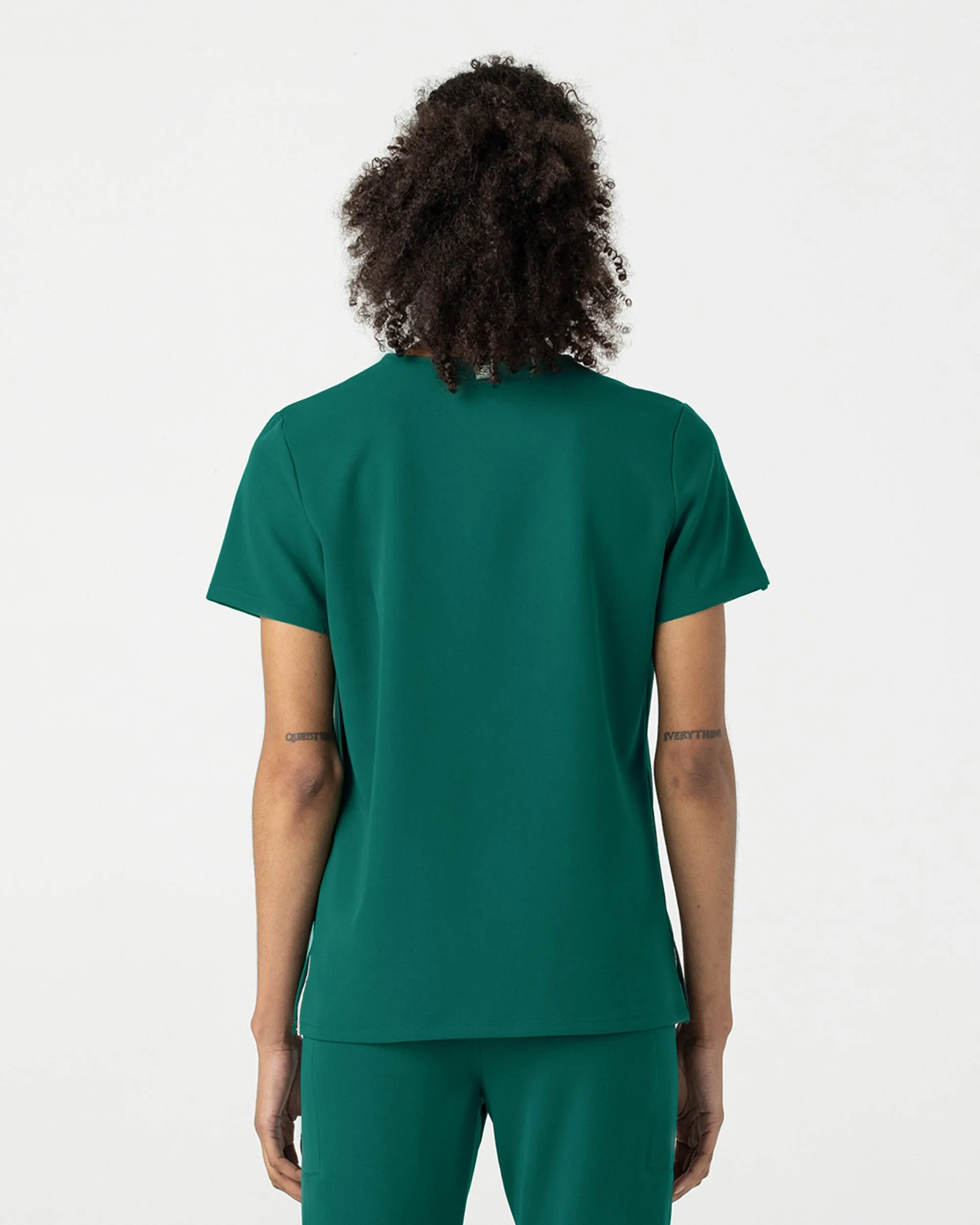 FYSEL® Sal‎ ‎ Essential Scrub  Top