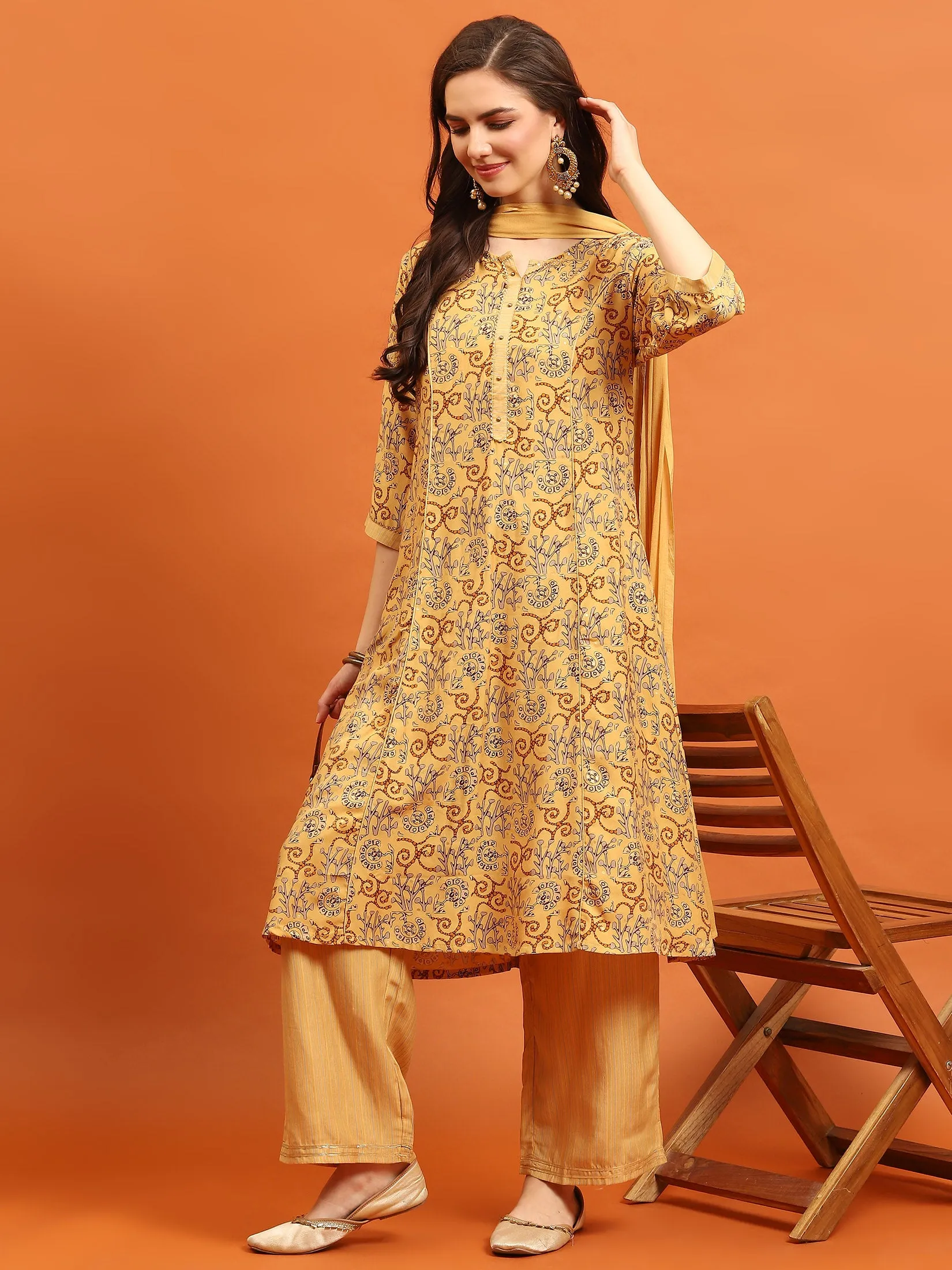 Indiessence Women Yellow Floral Printed Kurta Comfort Pant Dupatta