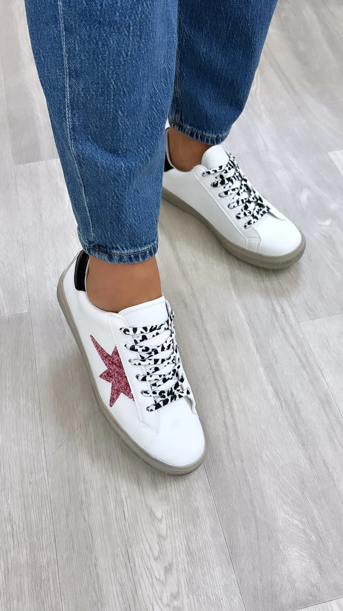 Nuala Fuchsia Glitter Star White Trainers