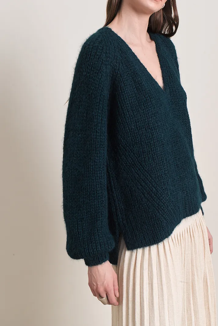 Tess V-Neck Sweater | Green