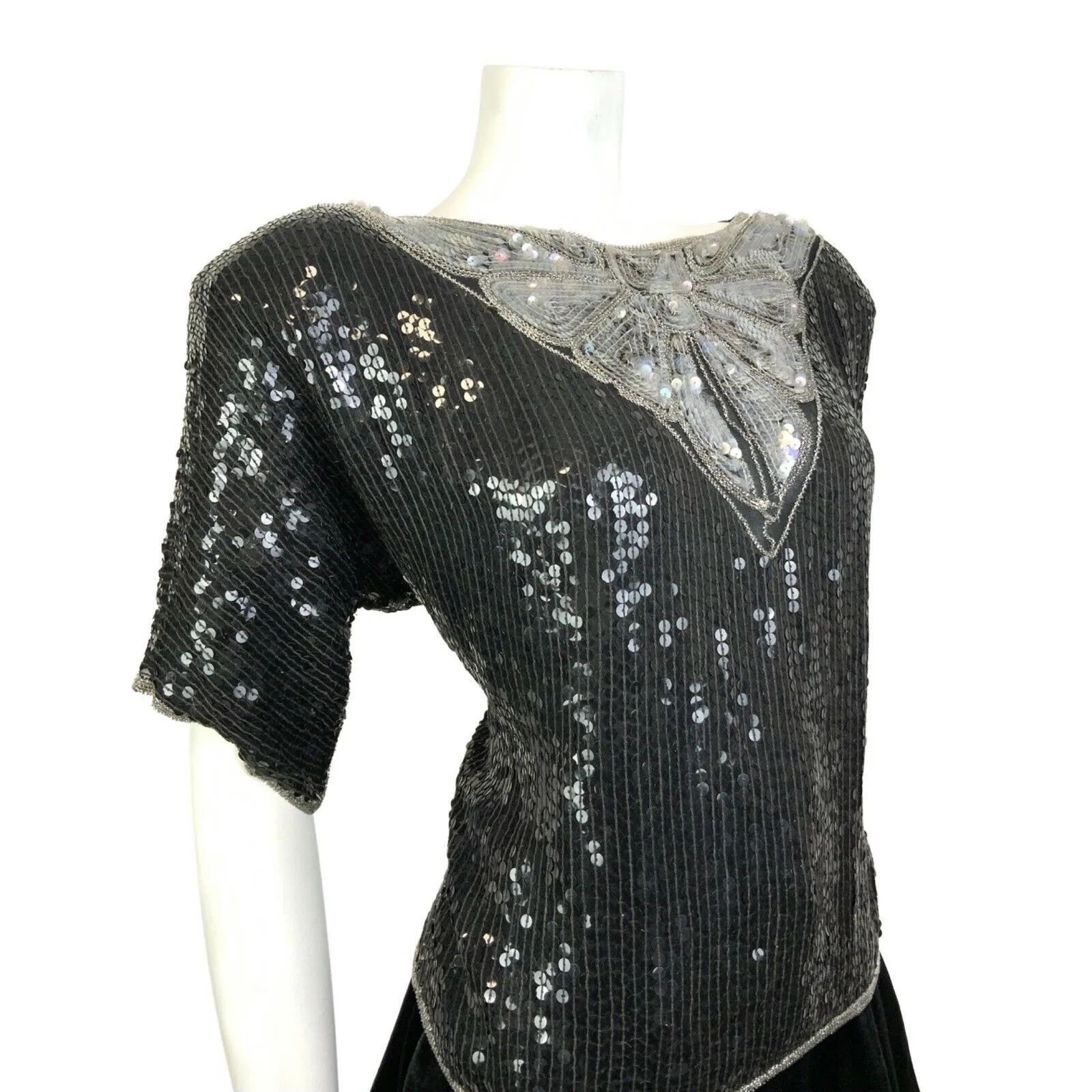 VINTAGE 60s 70s BLACK SILVER IRIDESCENT SEQUIN BEADED DISCO STUDIO 54 TOP 18 20